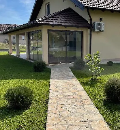 Apartmani Lux Nina Vrdnik Exterior photo