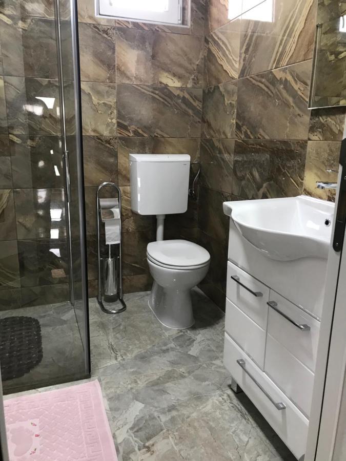 Lux Nina Apartment