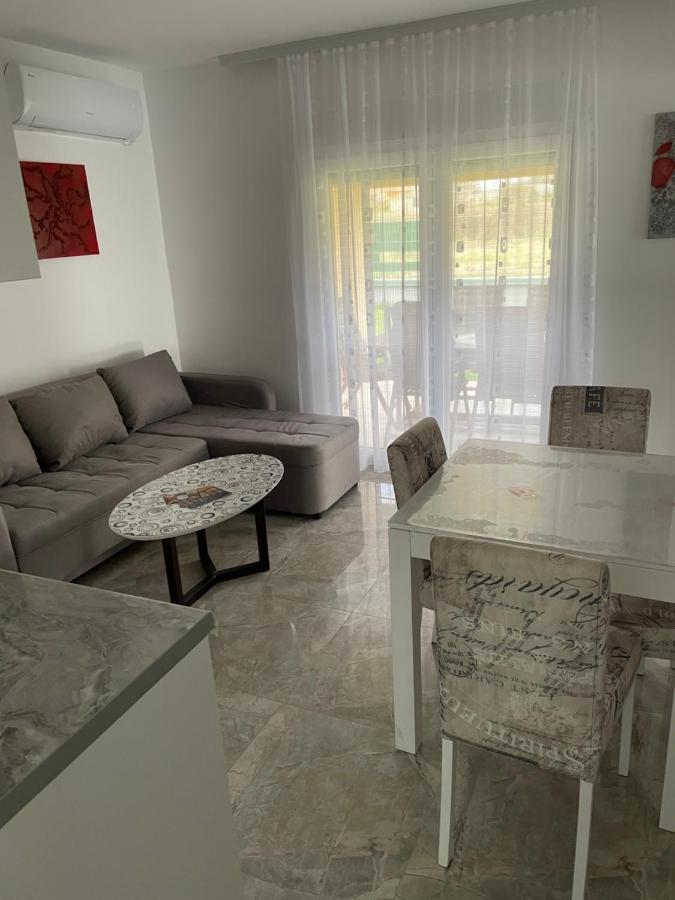 Apartment Lux Nina Vrdnik