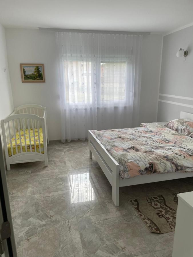 Lux Nina Apartment Vrdnik