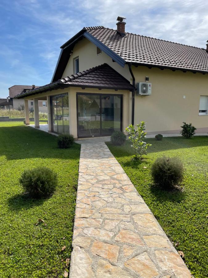 Lux Nina Apartment Vrdnik